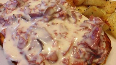 Photo of CREAMED CHIPPED BEEF ON TOAST IS A FORGOTTEN CLASSIC